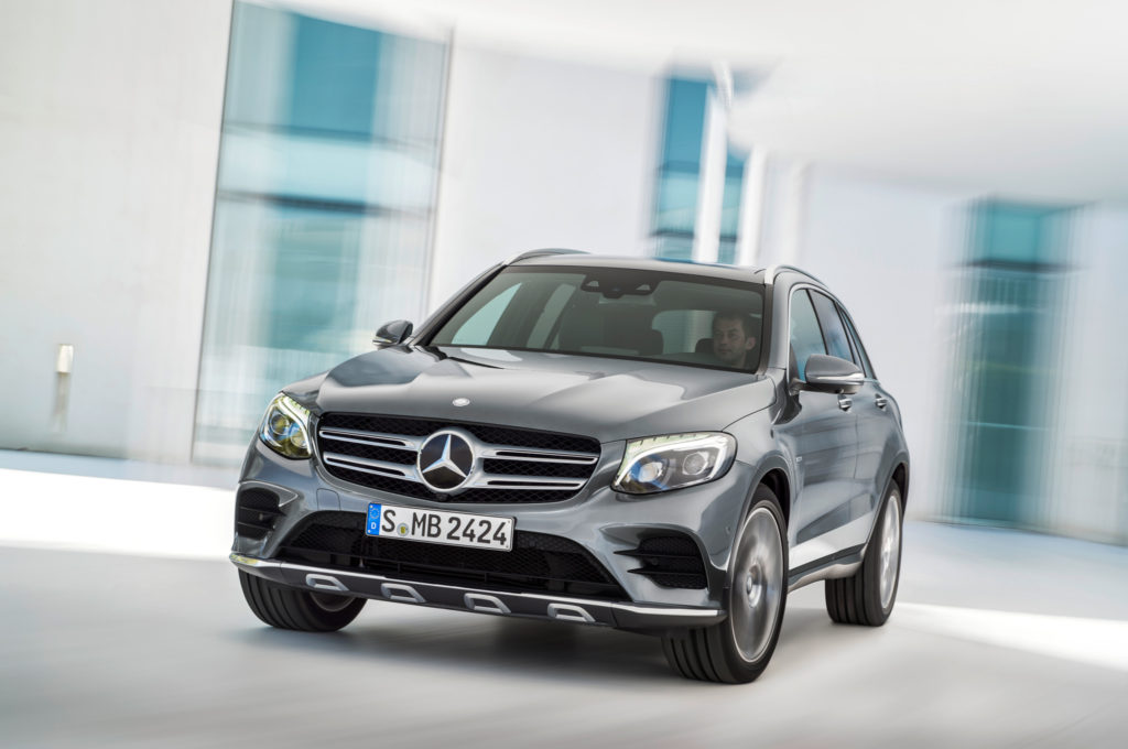 2016-Mercedes-Benz-GLC-Class-4Matic-front-end-in-motion