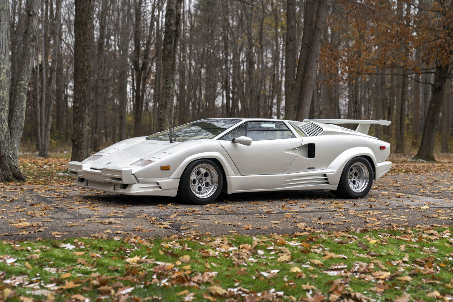 Lamborghini Countach lp800